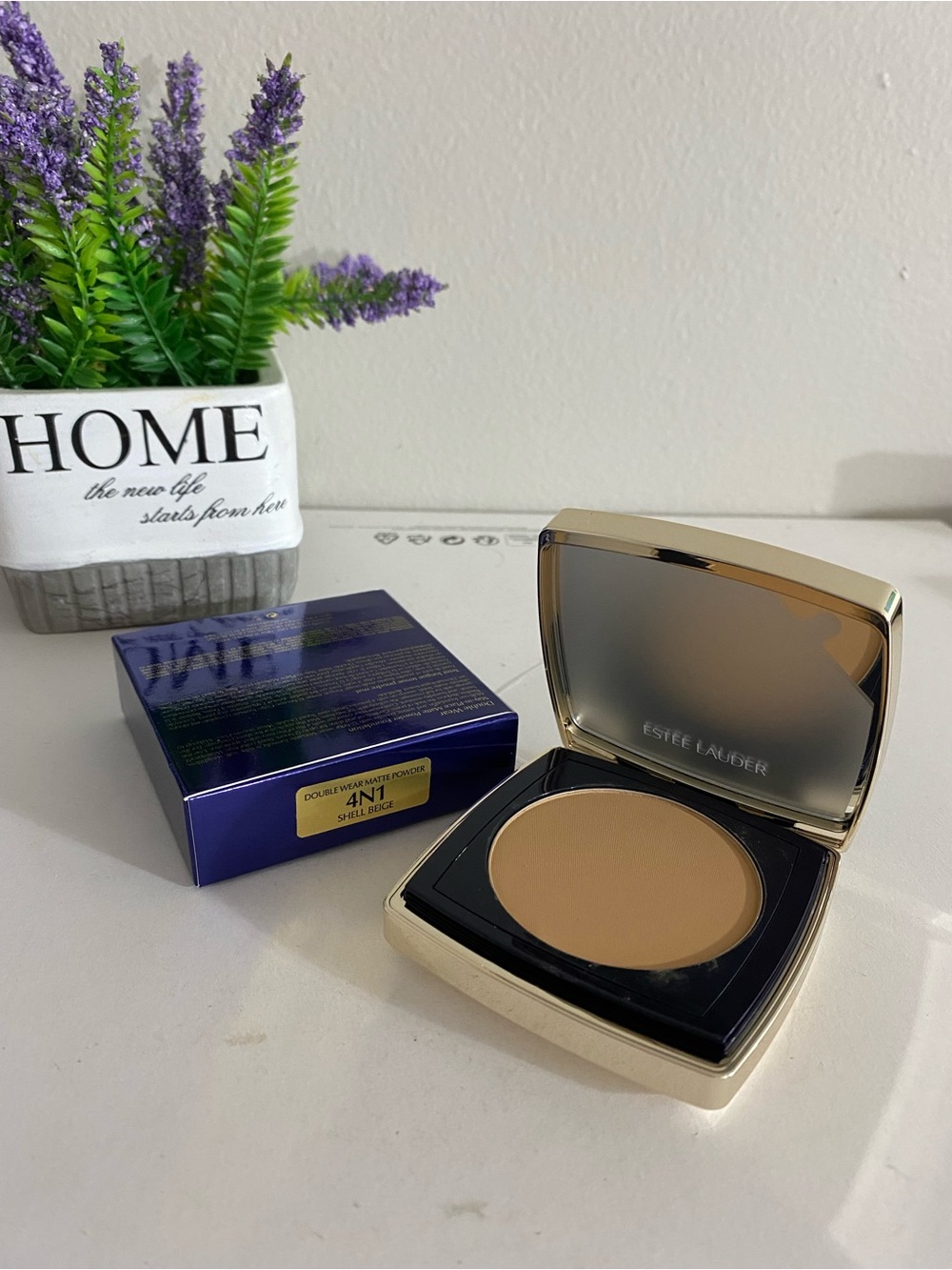 4N1 Shell Beige ~ Estée Lauder Double Wear Stay-in-Place Matte Powder Foundation
